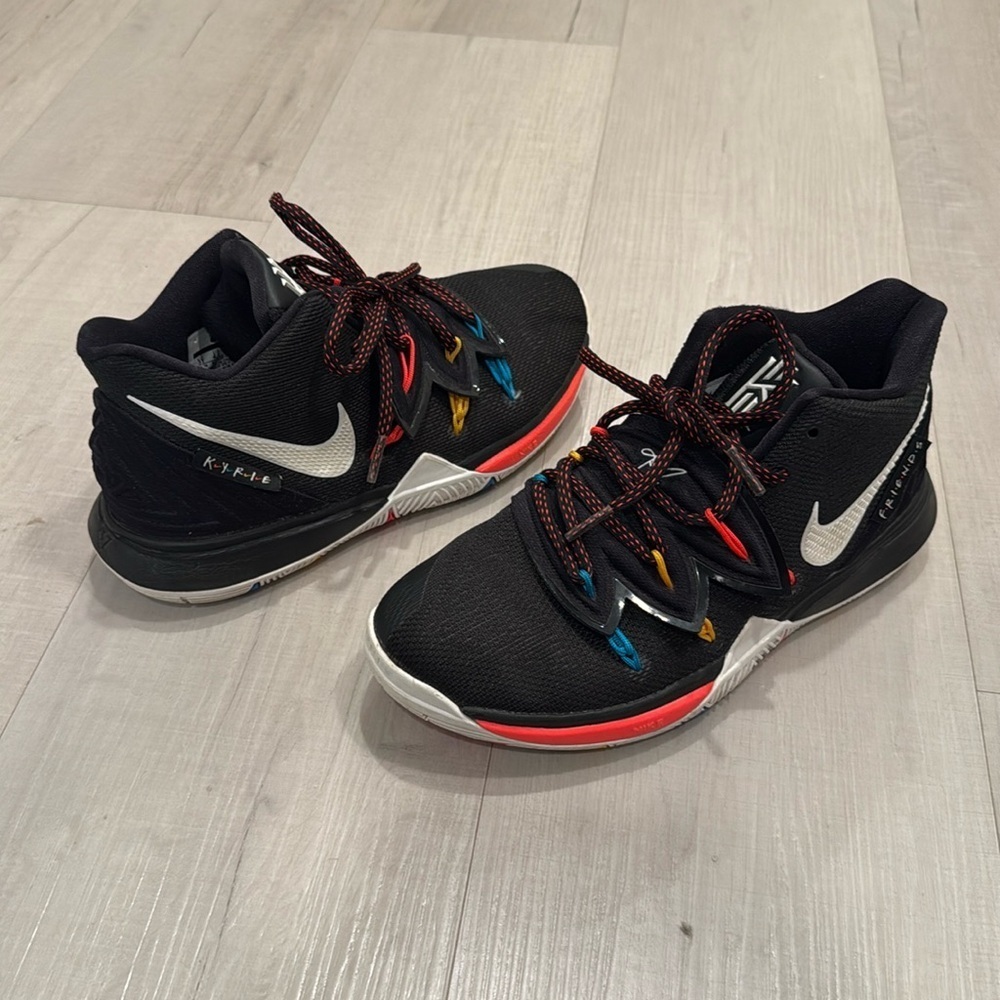 Friends Kyrie 5 - Picture 1 of 7